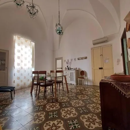 Feriehus Dimora Lucelu Parabita